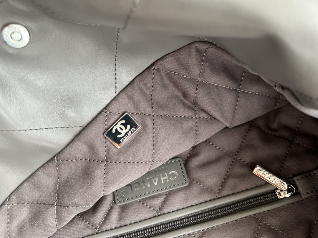 Handbag Chanel size 35cmx37cmx7 cm - vstockx