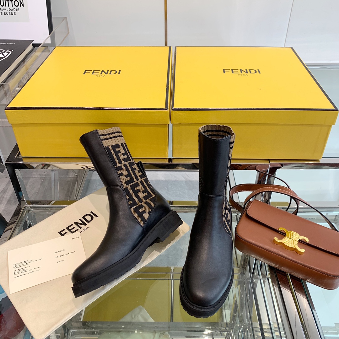 Fendi Boots 19 - vstockx