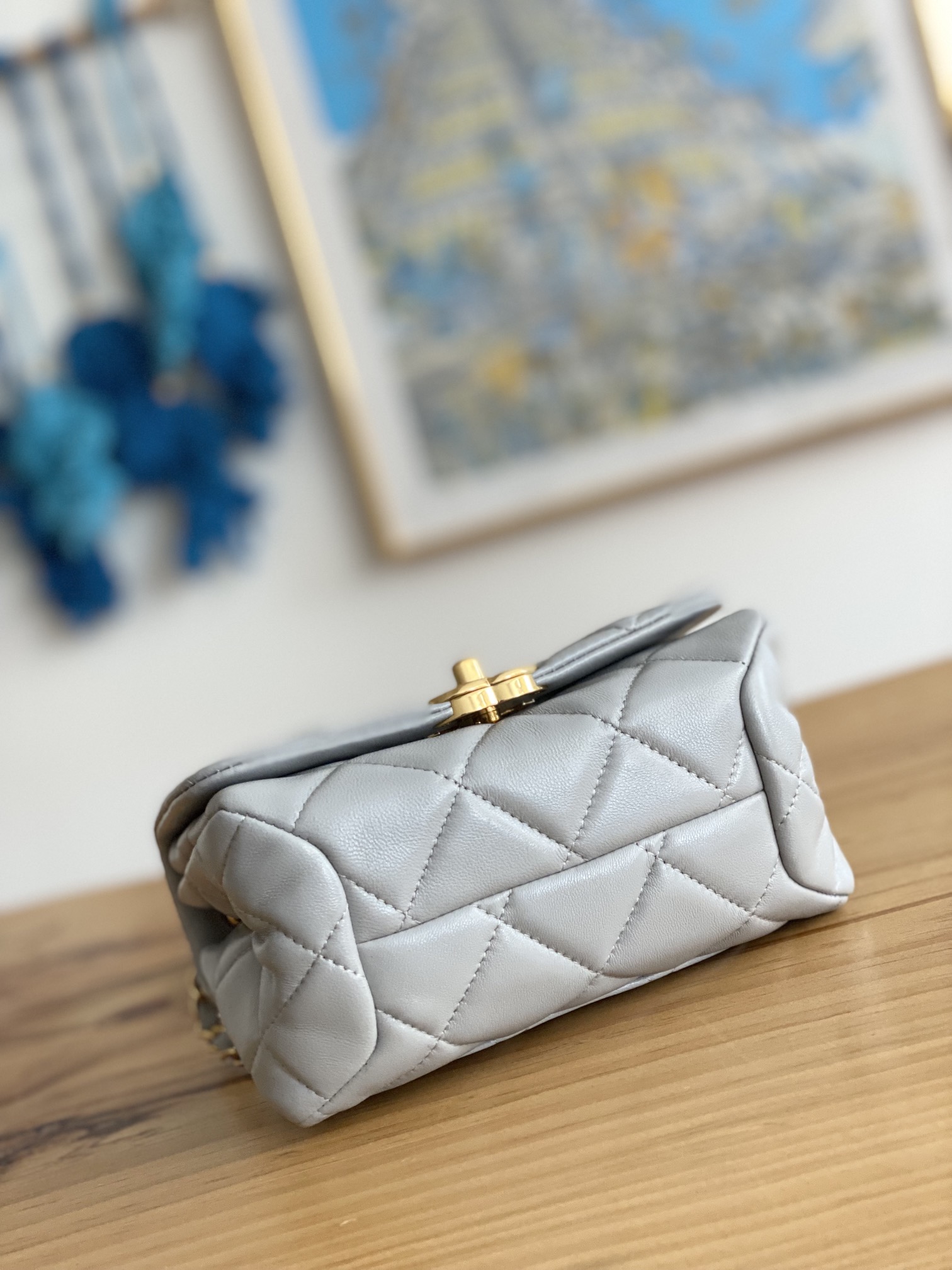 Handbag Chanel 3365 size 17X11.5X8.5 Cm - vstockx