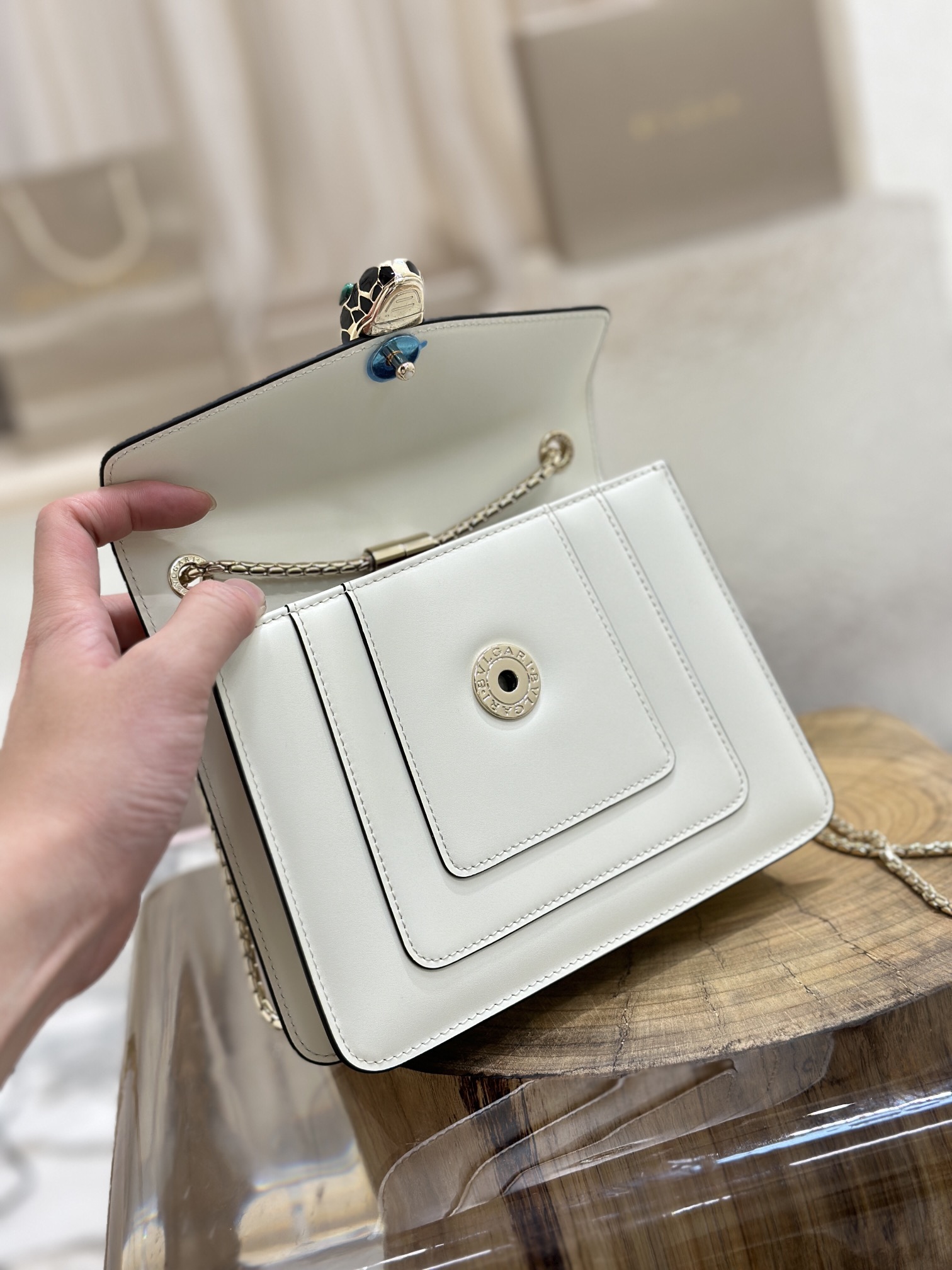 Handbags Bvlgari 35107 size:20*15*5 cm - vstockx