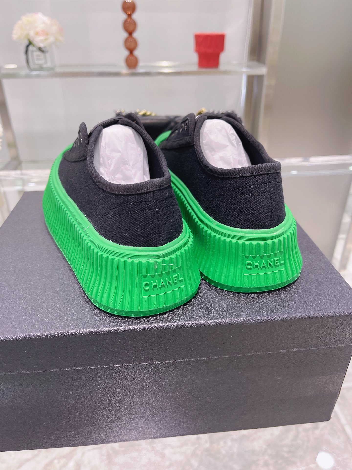 Chanel Platform Sneaker 14 - vstockx