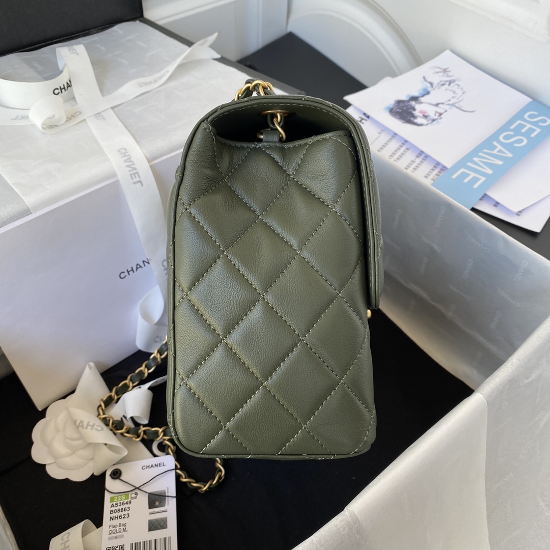Handbag Chanel AS3649 size 18X19.5X9.5 cm - vstockx