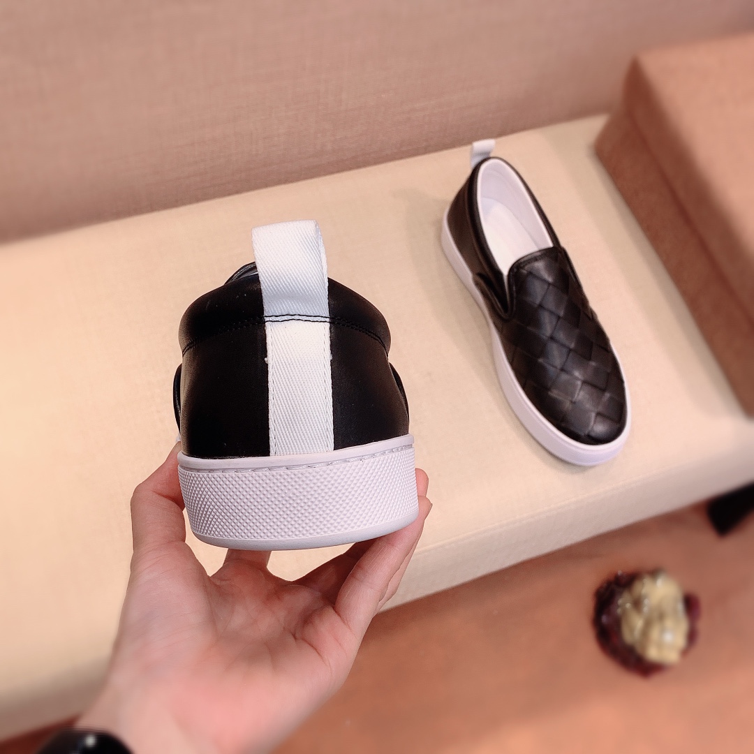 Bottega Veneta Intrecciato Leather Loafers 6 - vstockx