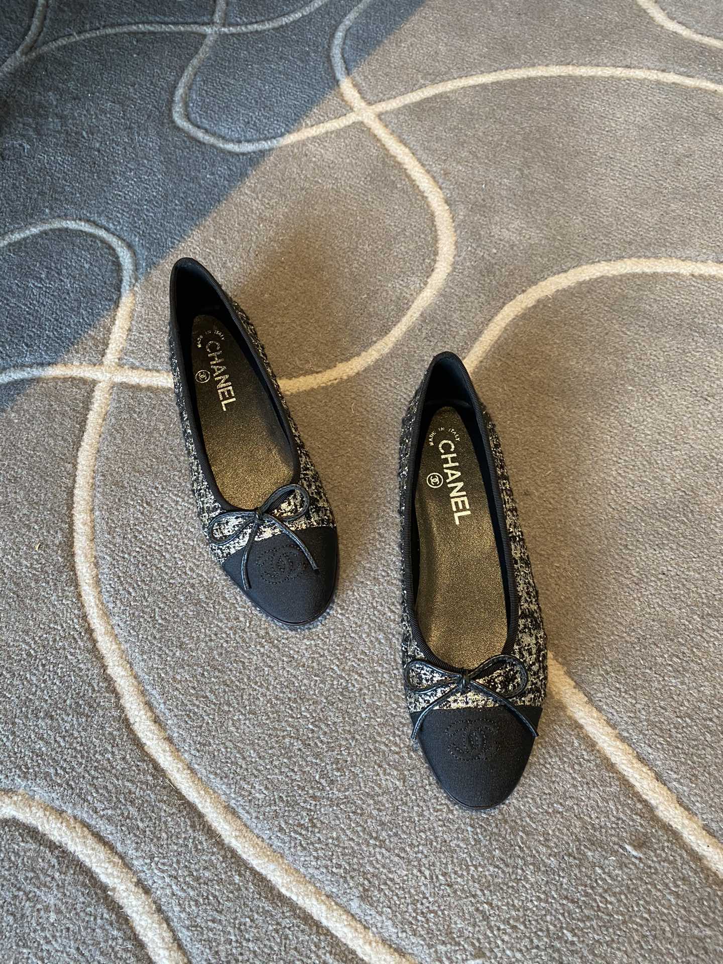 Chanel Ballerinas Fabric & Grosgrain 35 - vstockx