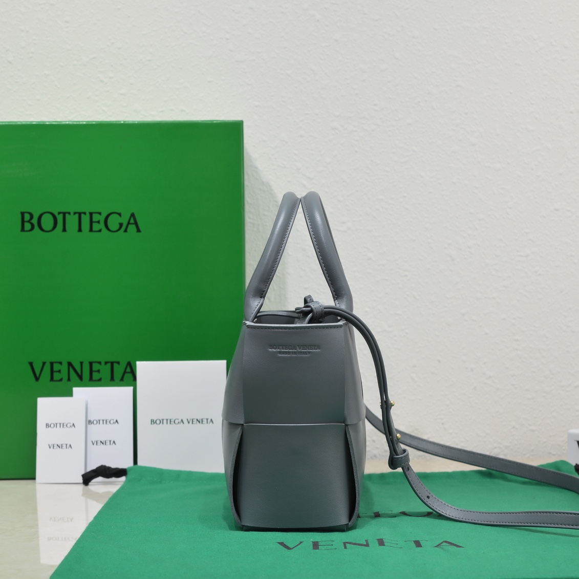 handbags Bottega Veneta 9894# SIZE:25*16*8CM - vstockx