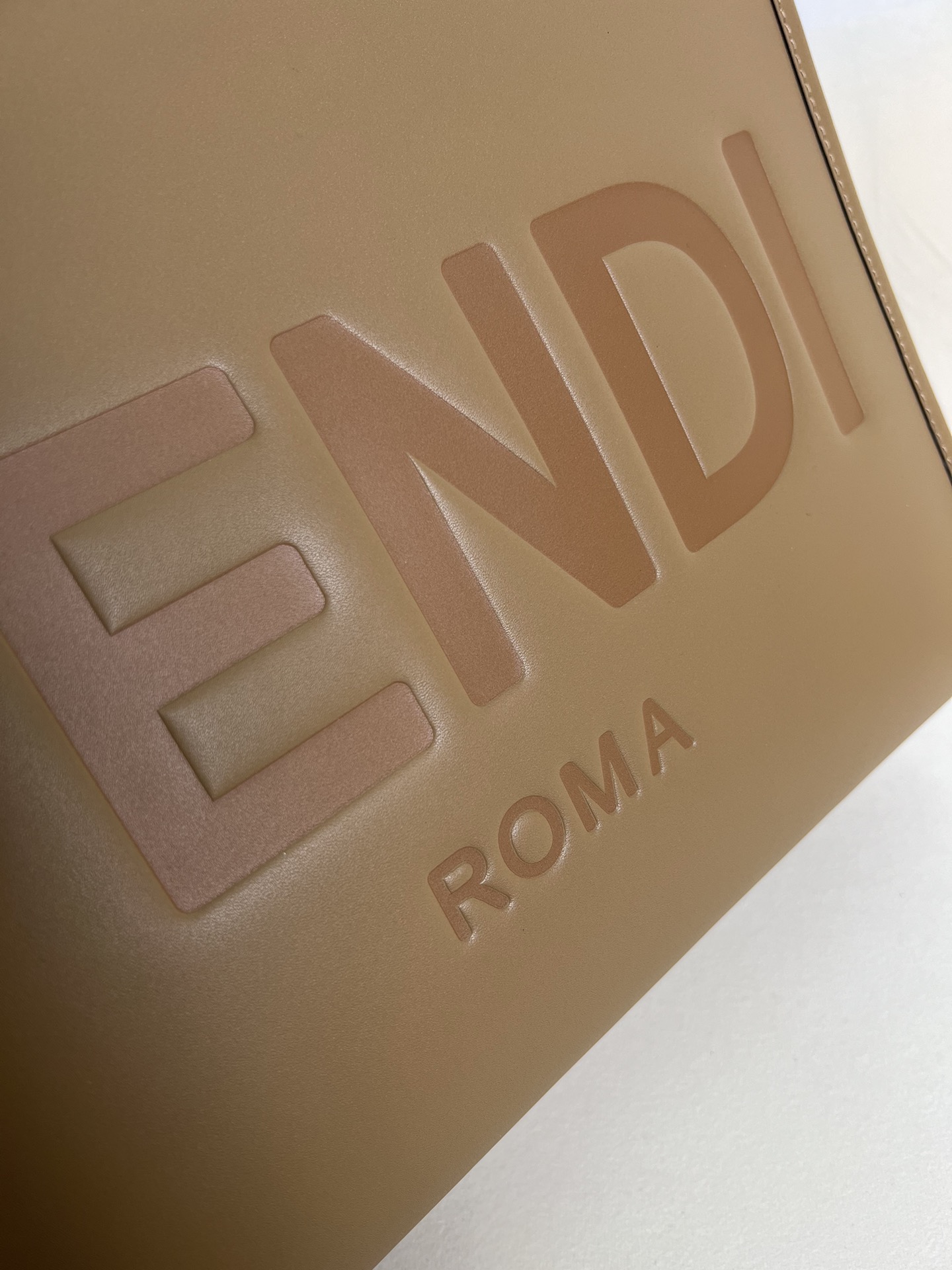 handbags FENDI 877 size:17*35*31 - vstockx