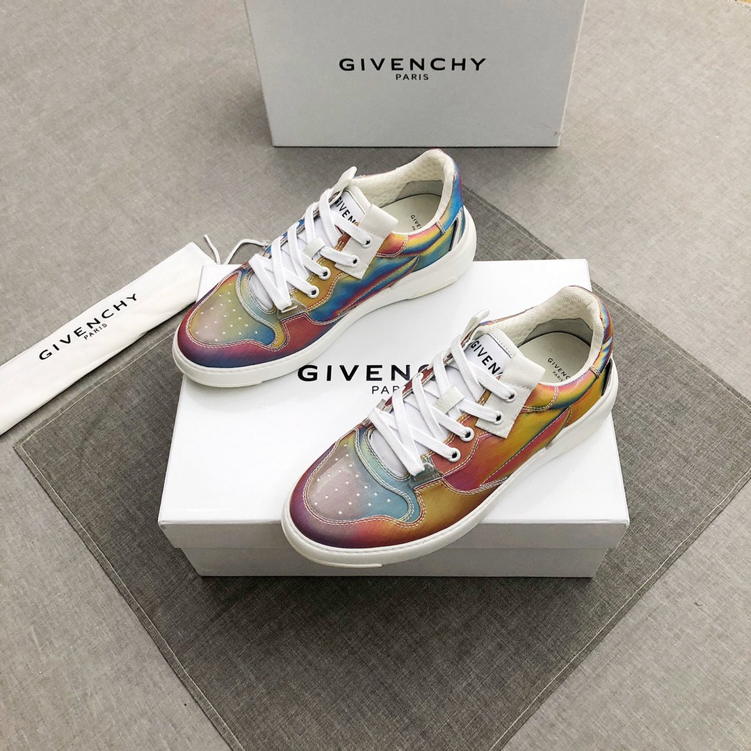 Givenchy Wing Sneakers 1 - vstockx