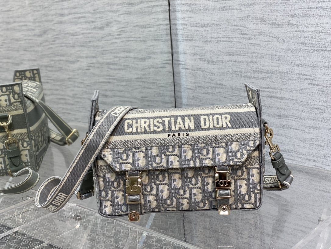 Handbag Dior size 23*15*8 cm - vstockx