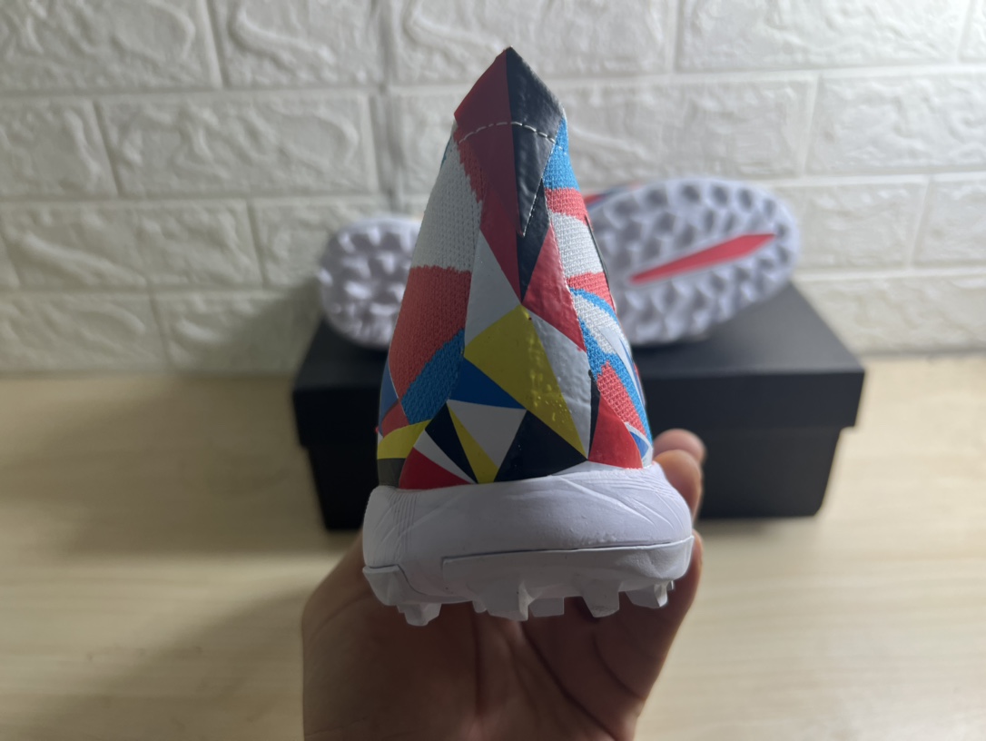 AD football shoes 23 - vstockx