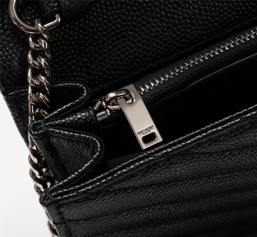 Handbags SAINT LAURENT 26801 size 22.5x14x4 cm - vstockx