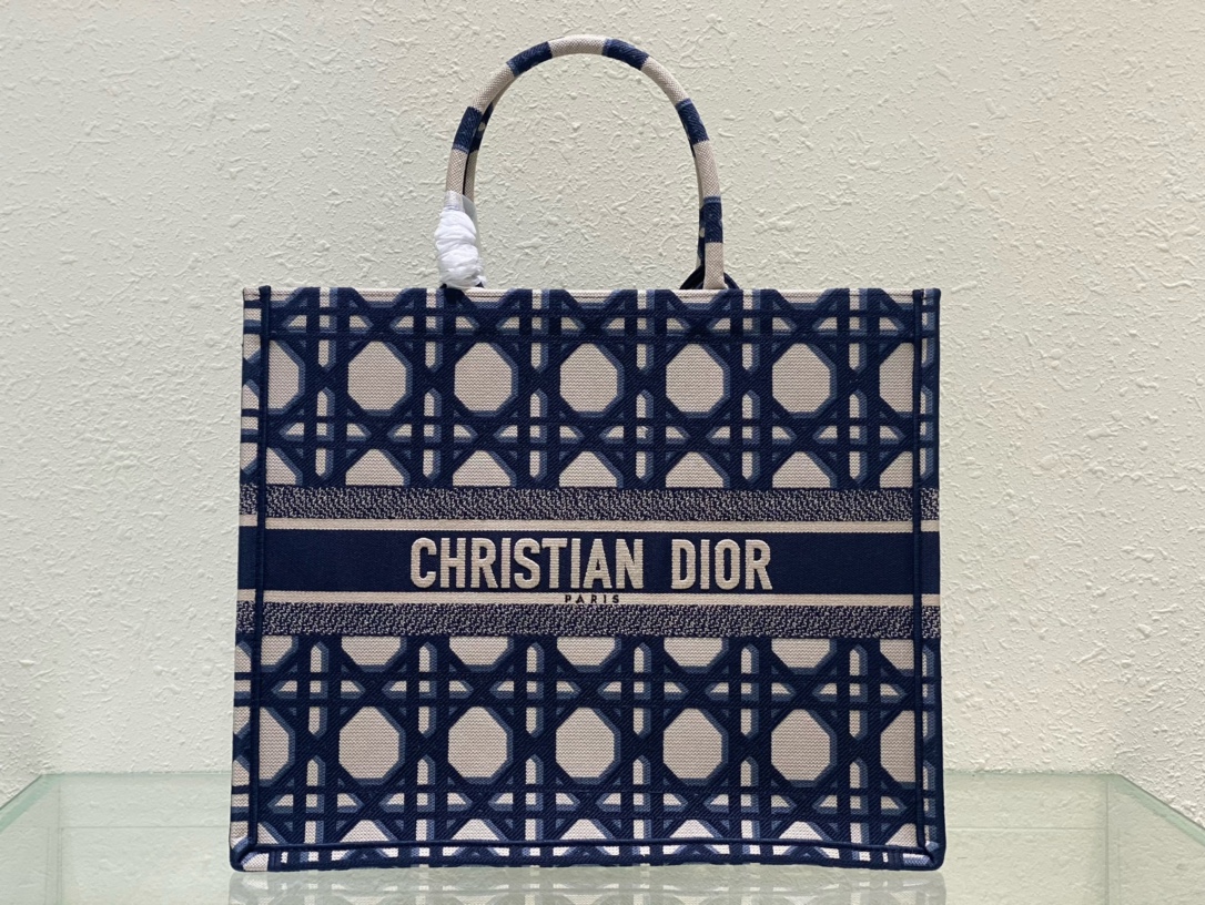 Handbags Dior 8001 size:36.5*28 cm - vstockx