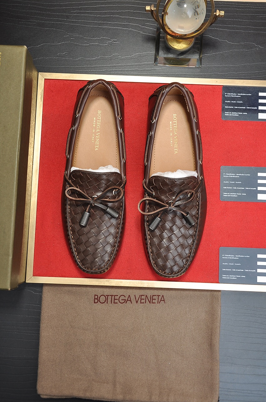 Bottega Veneta Intrecciato Leather Loafers 8 - vstockx