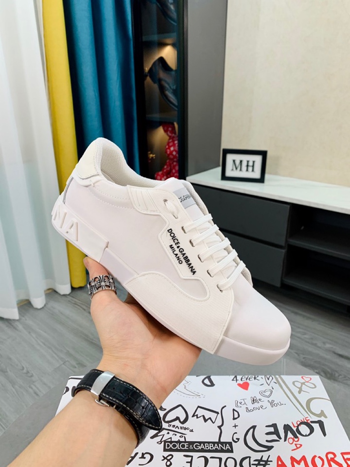 Dolce & Gabbana Low Tops Sneakers 90 - vstockx