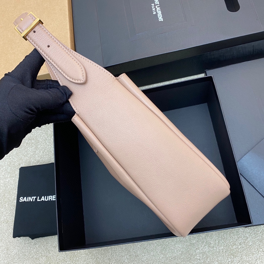 Handbags SAINT LAURENT 713938 size 24.5x16x6 cm - vstockx