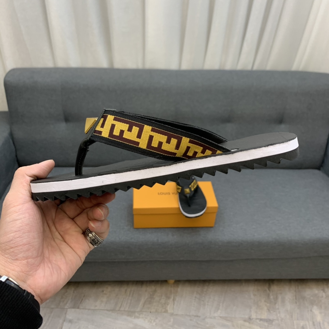 Fendi Slides 25 - vstockx