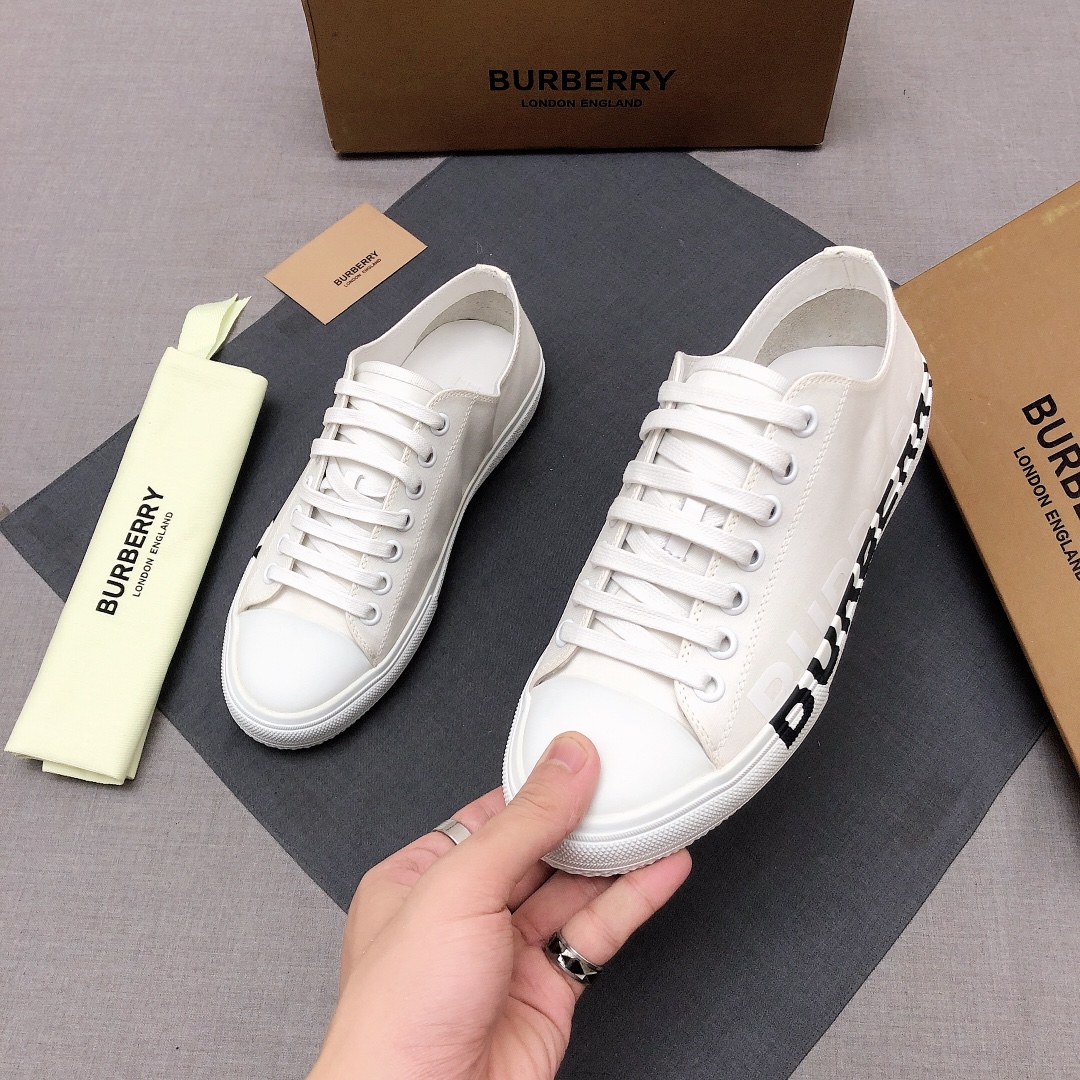 Burberry Perforated Check Sneaker 20 - vstockx