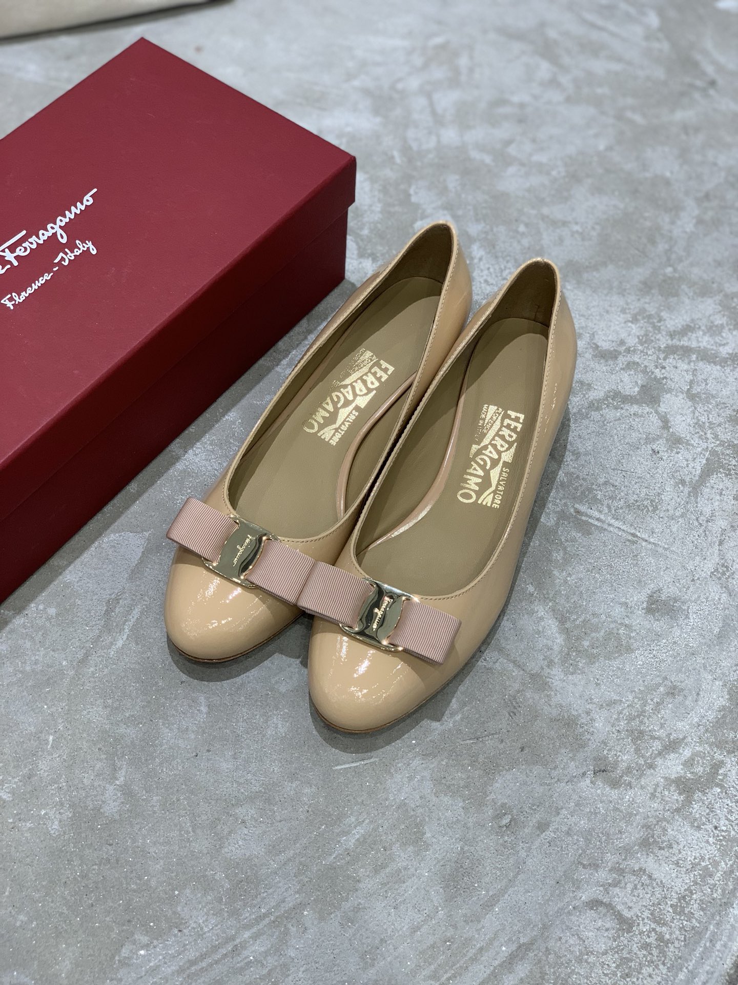 Salvatore Ferragamo Heel 4 - vstockx