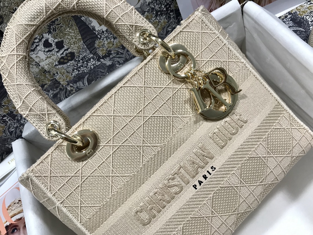 Handbag Dior M0565 size 24*20*11 cm - vstockx