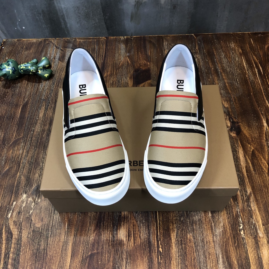 Burberry House Check Sneaker 8 - vstockx
