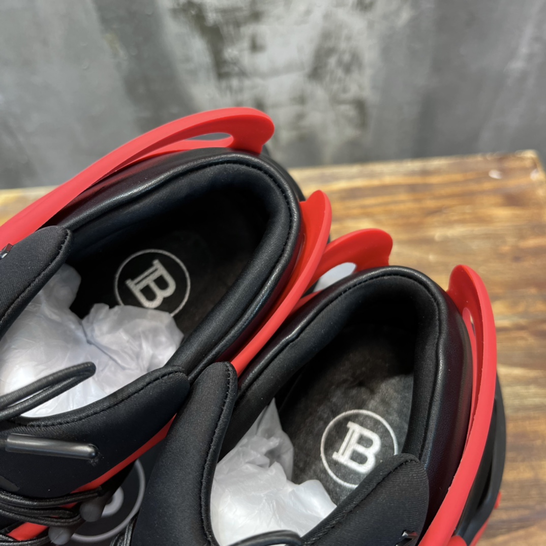 Balmain Sneaker 8 - vstockx