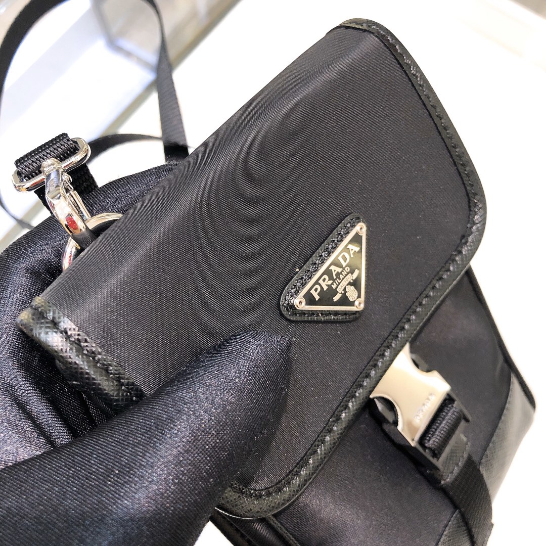 handbags prada  12*18 - vstockx
