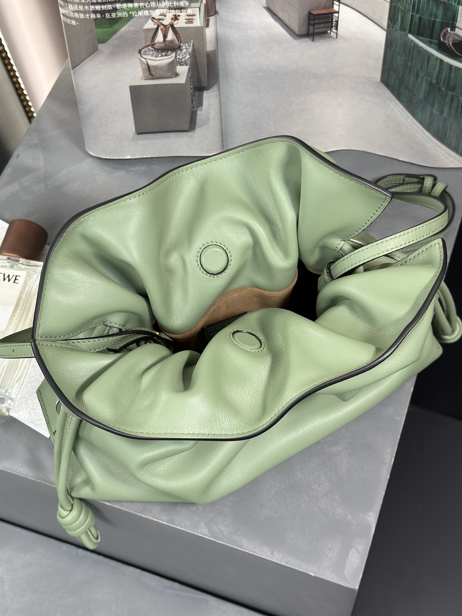 Handbags LOEWE flamenco clutch size:30-24.5-10.5 cm - vstockx