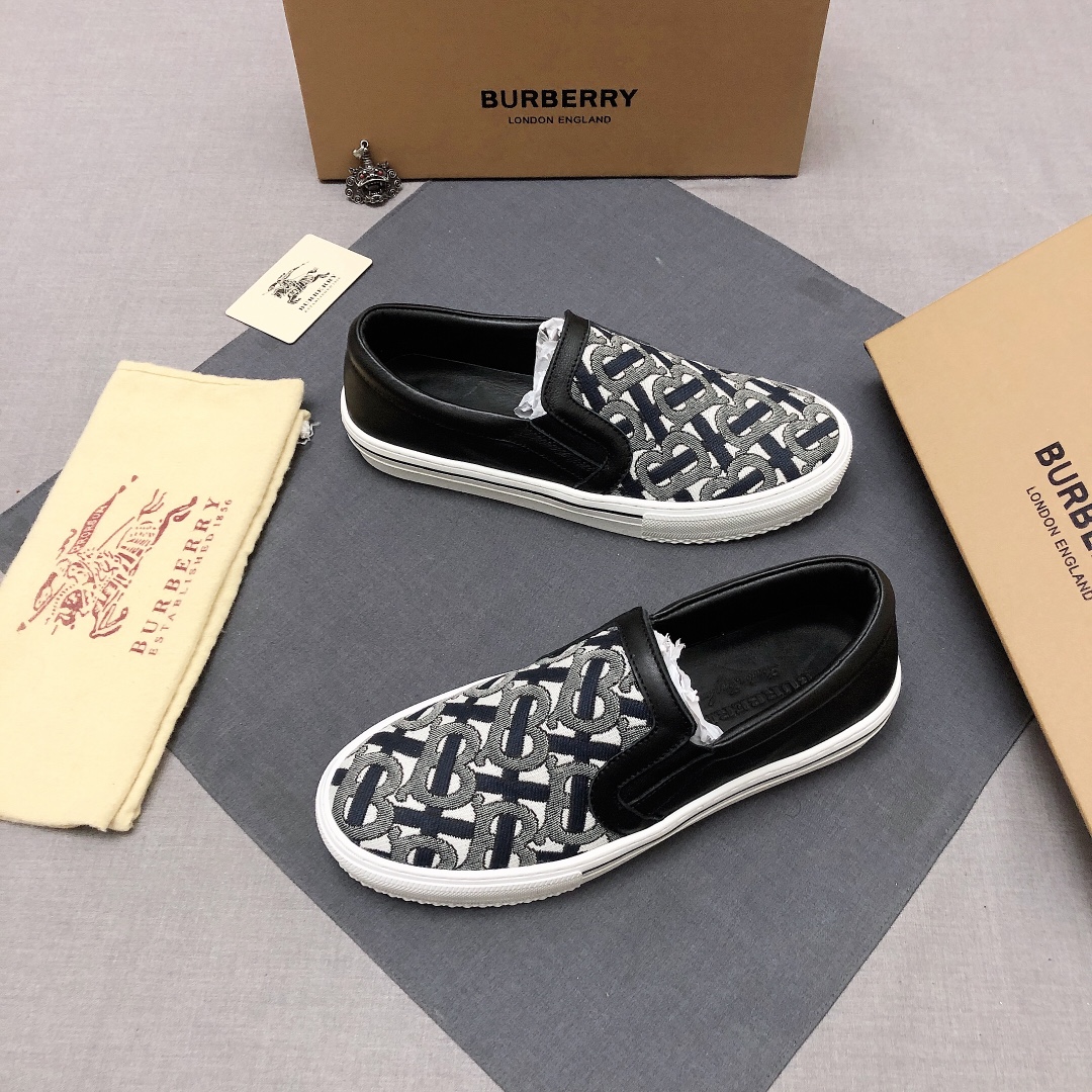 Burberry Perforated Check Sneaker 3 - vstockx