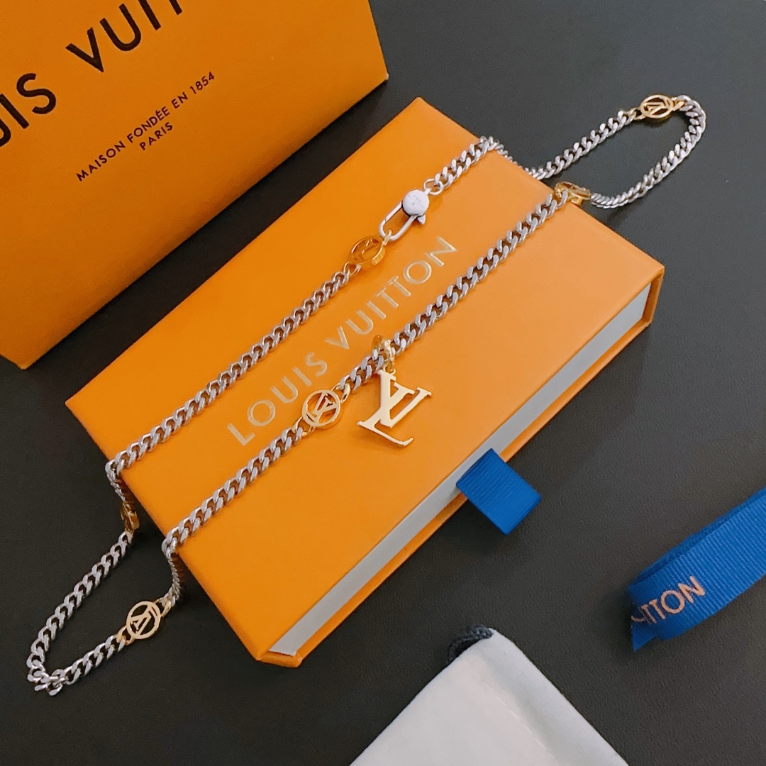Jewelry Louis Vuitton 378 - vstockx