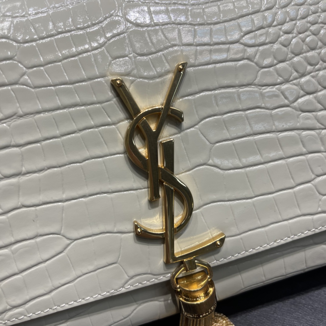 Handbags SAINT LAURENT 354119 size 24x14.5x5 cm - vstockx