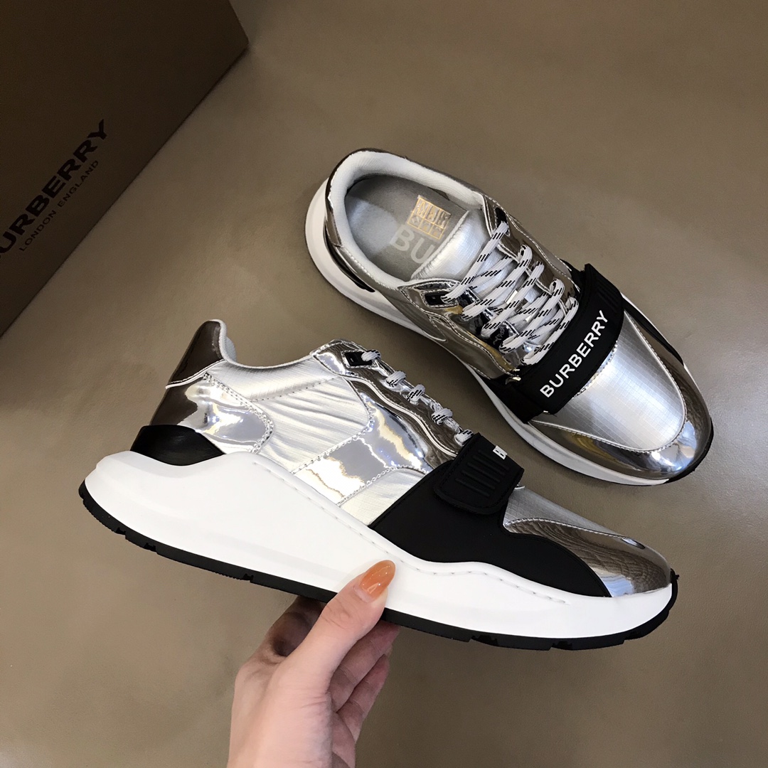 Burberry Vintage Sneaker 1 - vstockx