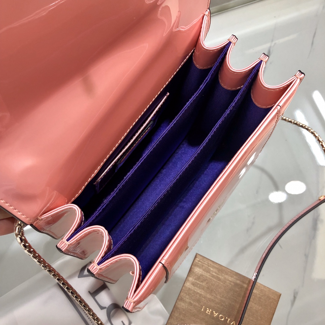 Handbags Bvlgari 38329 size:18*16*11 cm - vstockx