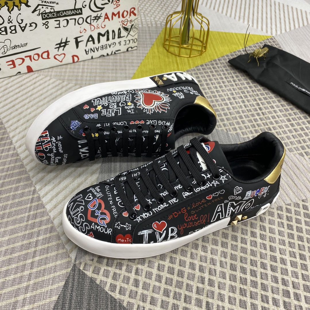 Dolce & Gabbana Low Tops Sneakers 96 - vstockx