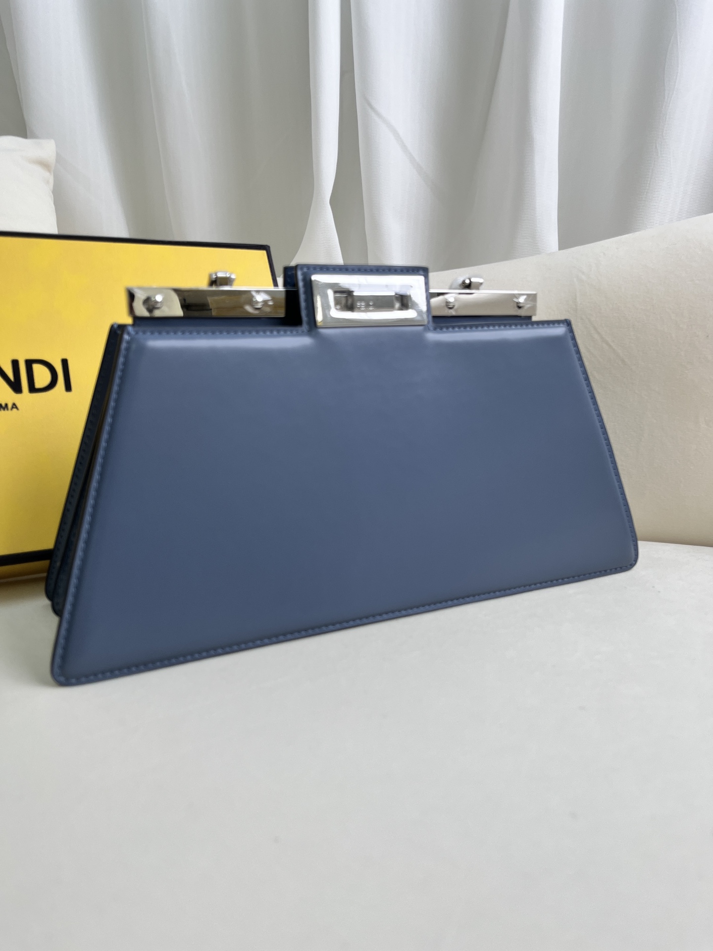 handbags FENDI 1011 size:34*18.5*11cm - vstockx