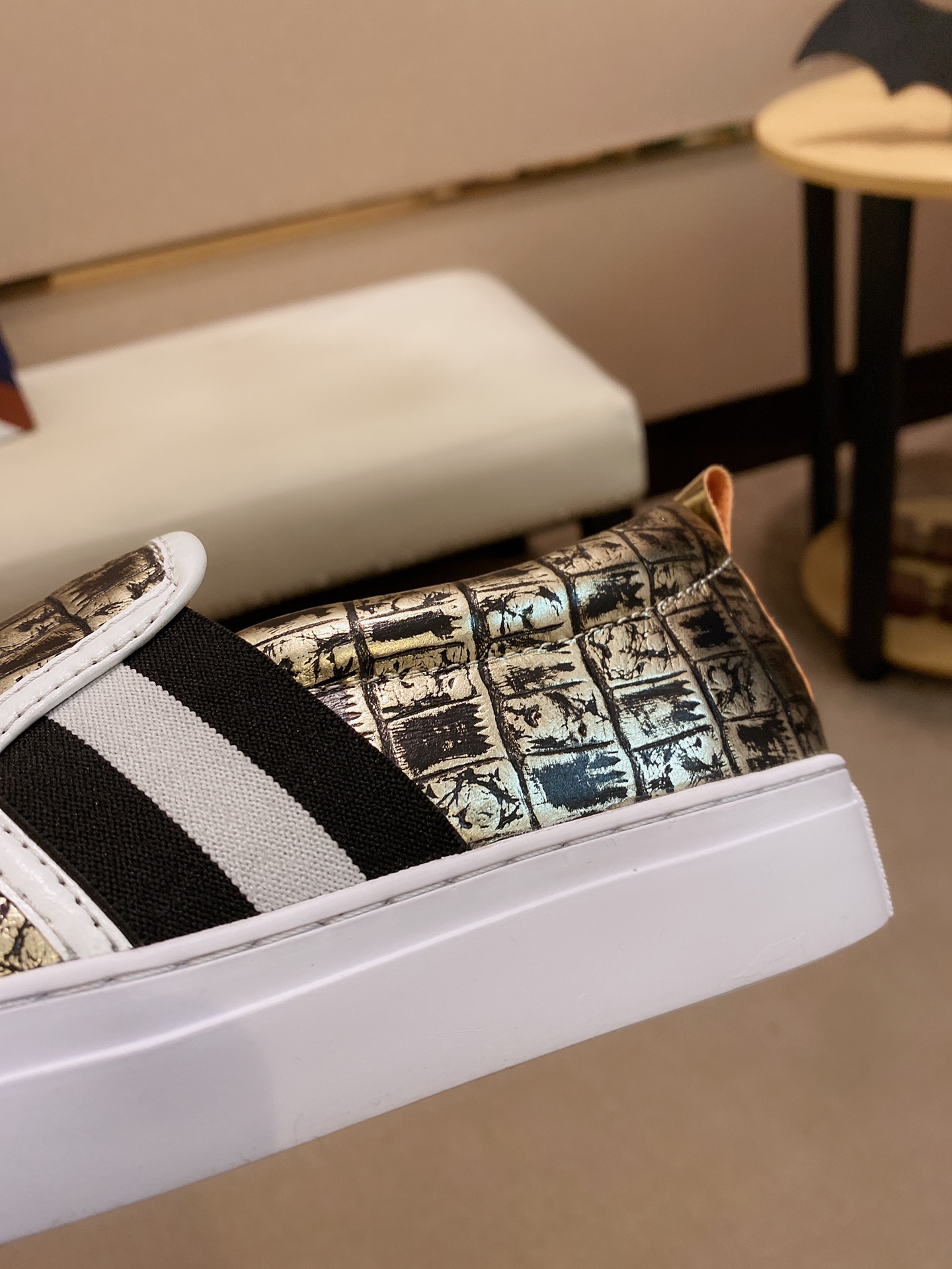 Bally Low Top Sneaker 1 - vstockx