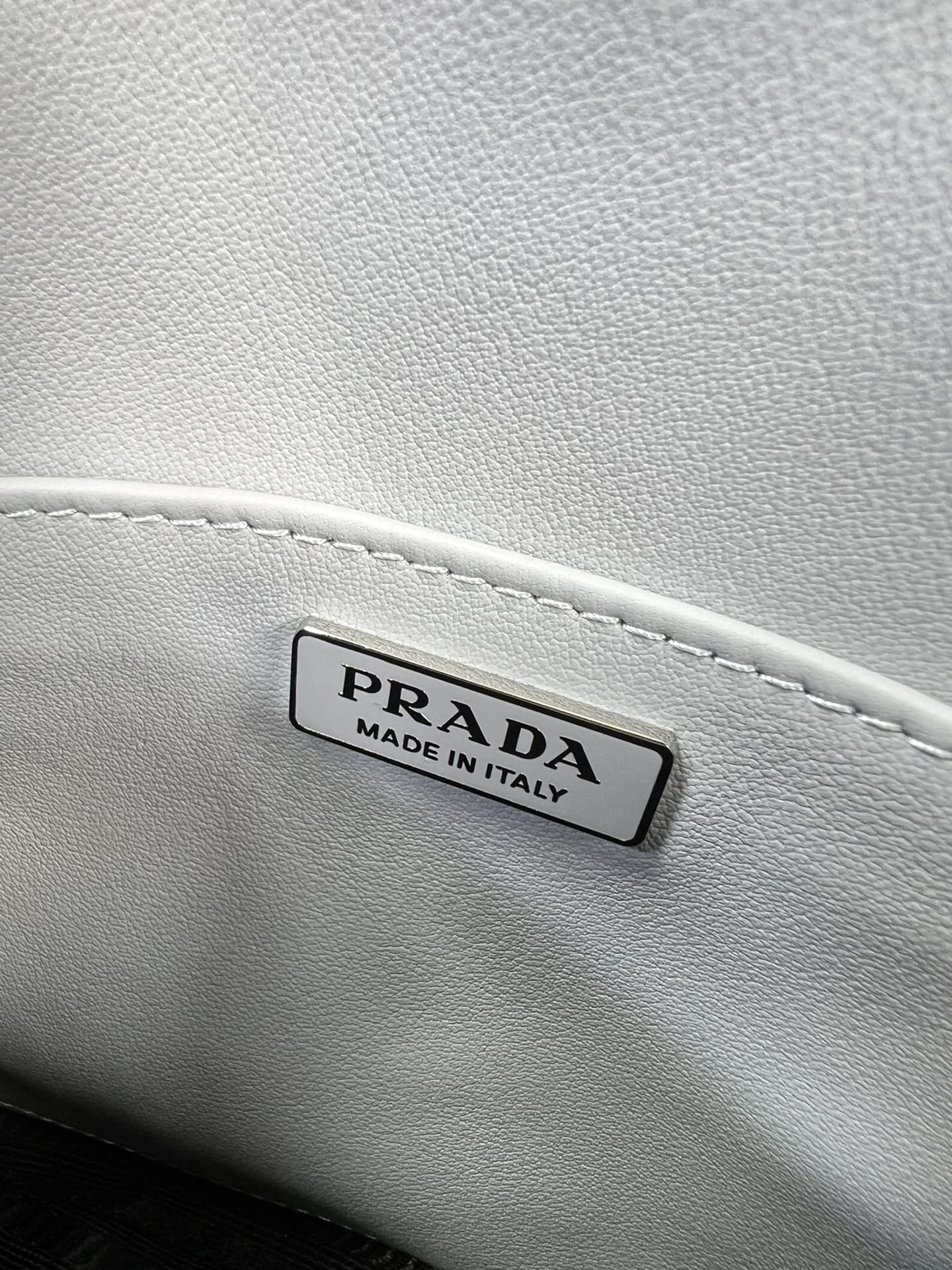 handbags prada 1BD311 Size:23*18*2.5cm - vstockx