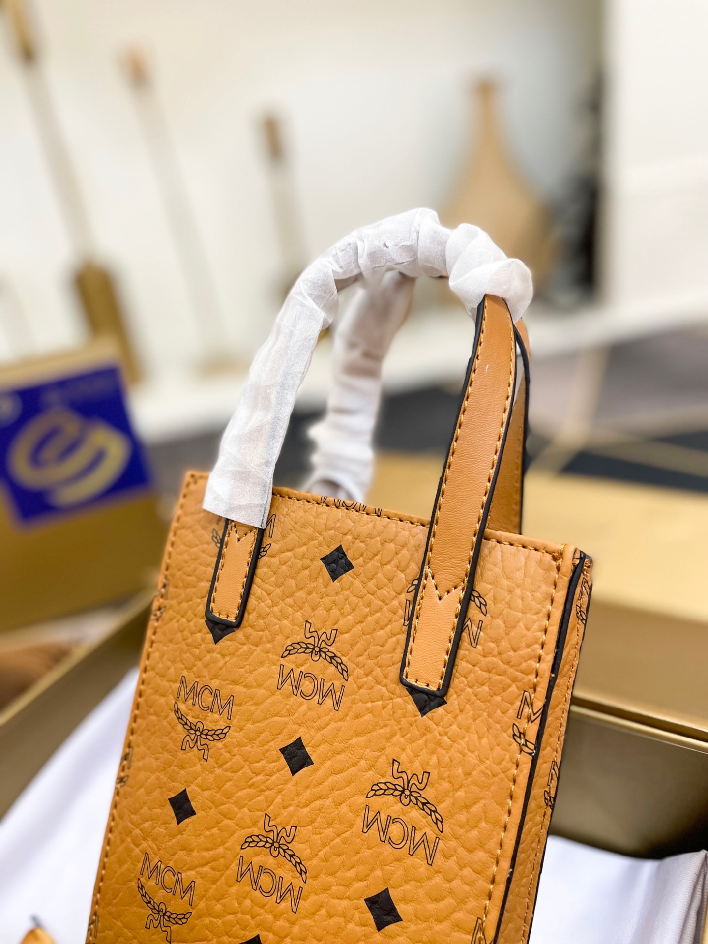 Handbags MCM mom size:17*14 cm - vstockx