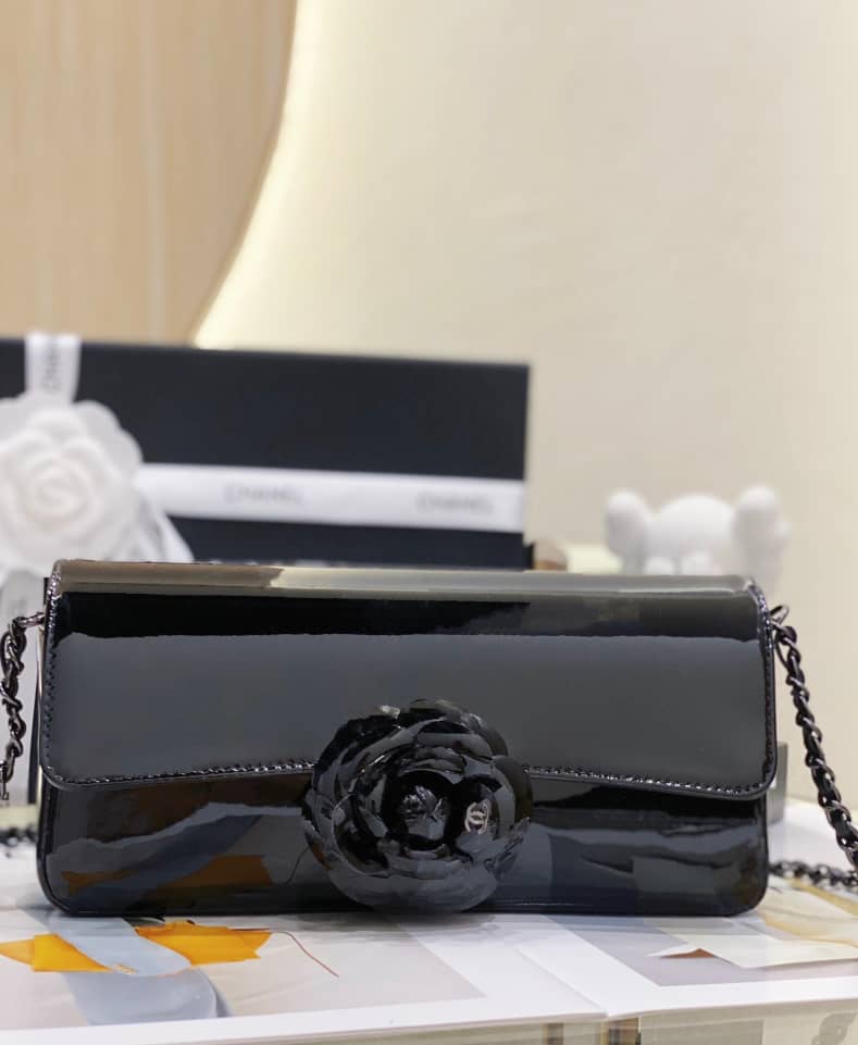 Handbag Chanel size 22 - vstockx