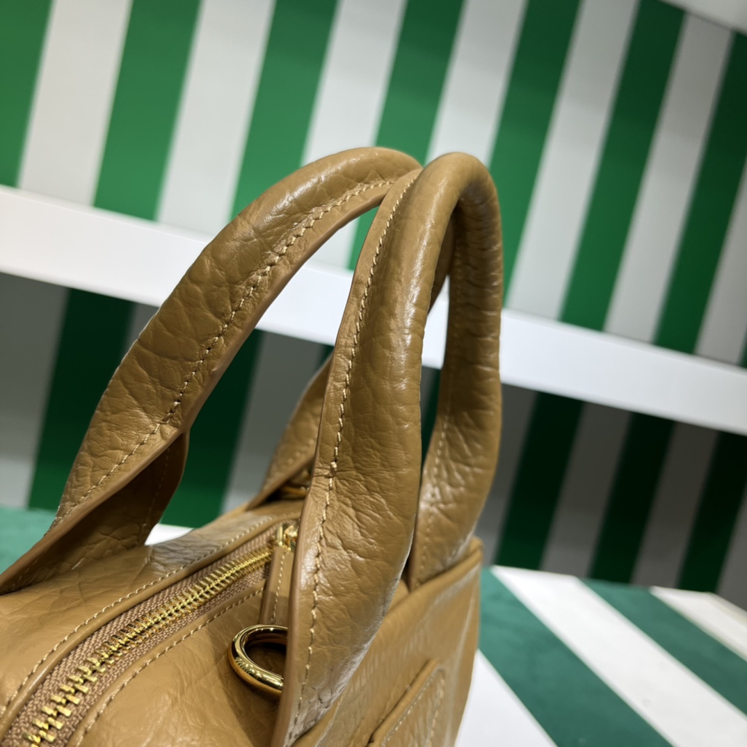 Handbags Prada 1BB081 size:22.5×10.5×16.5 cm - vstockx