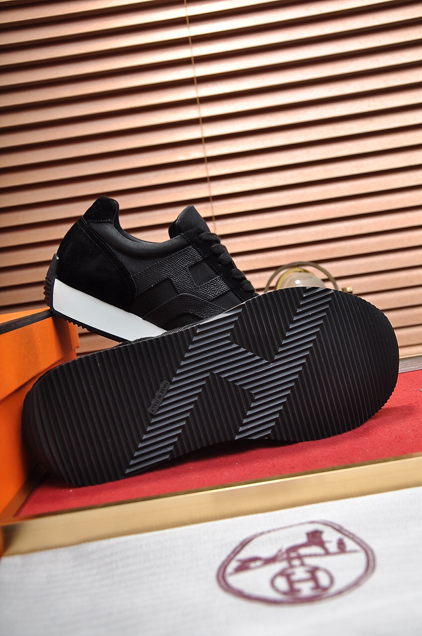Hermes Low Top sneaker 23 - vstockx