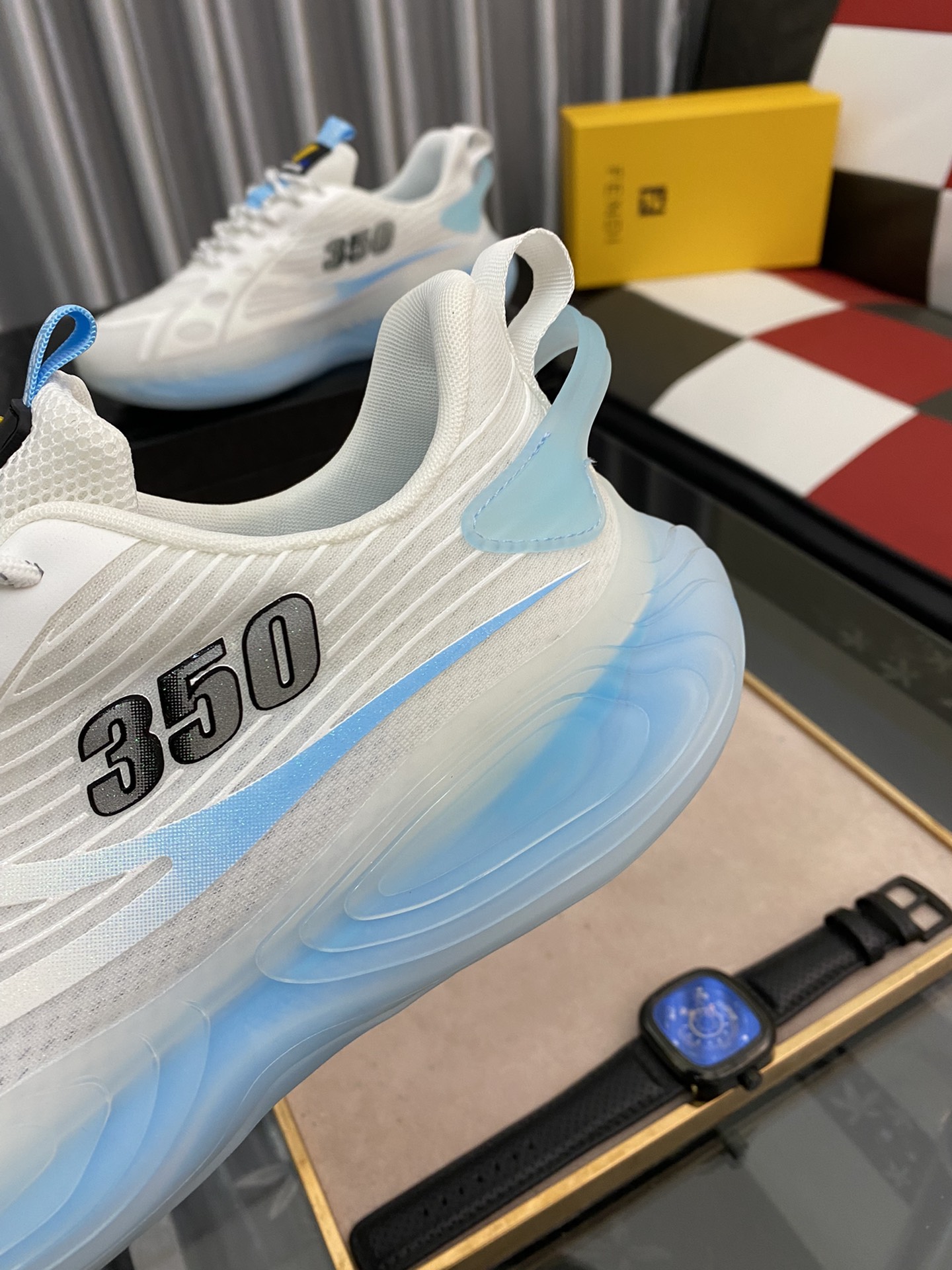 Fendi Low Top Sneakers 4 - vstockx