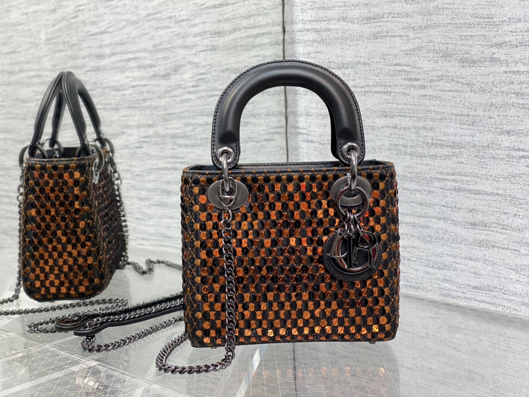 Handbag Dior size 17 cm - vstockx