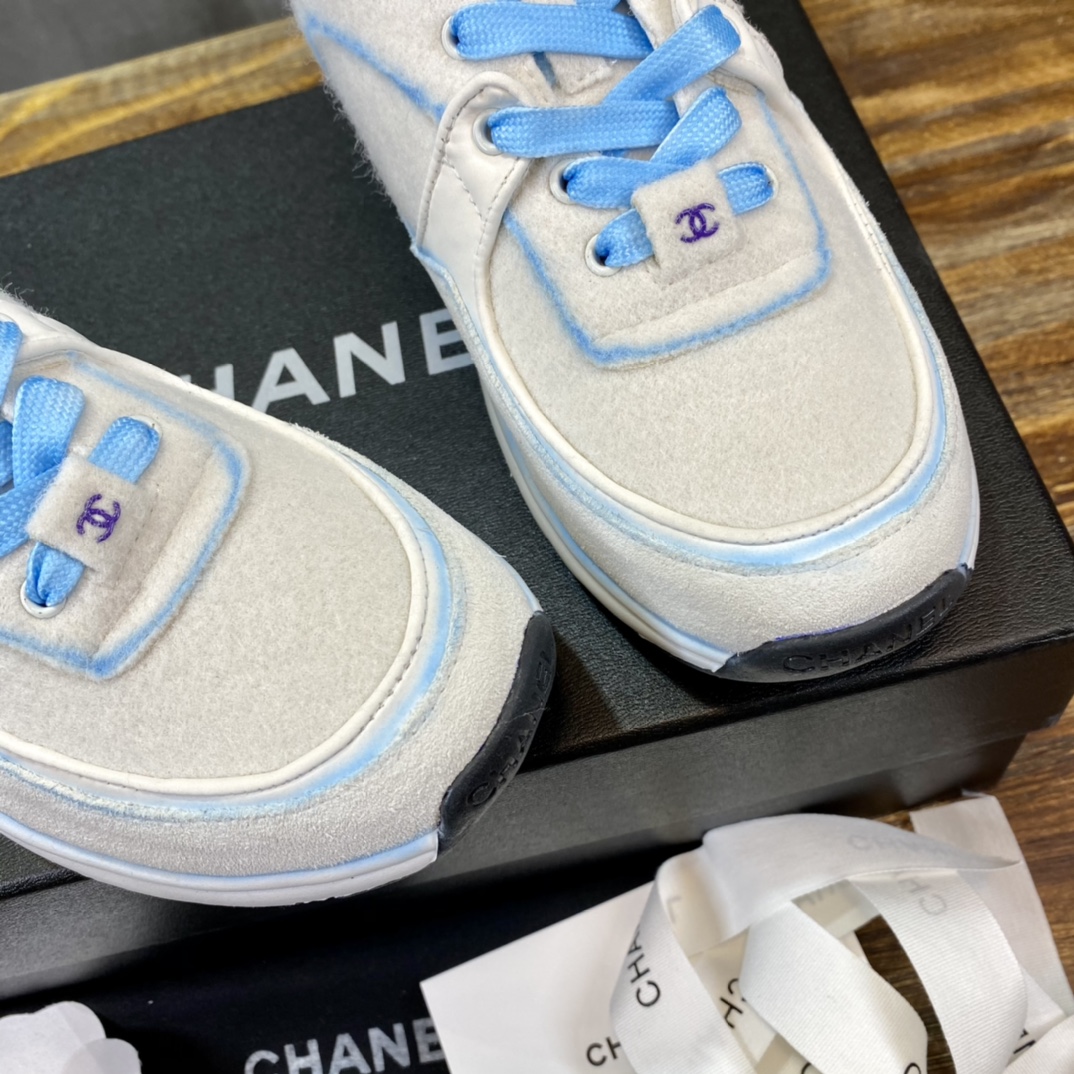 Chanel Fabric & Suede Calfskin Low Top Sneaker 39 - vstockx