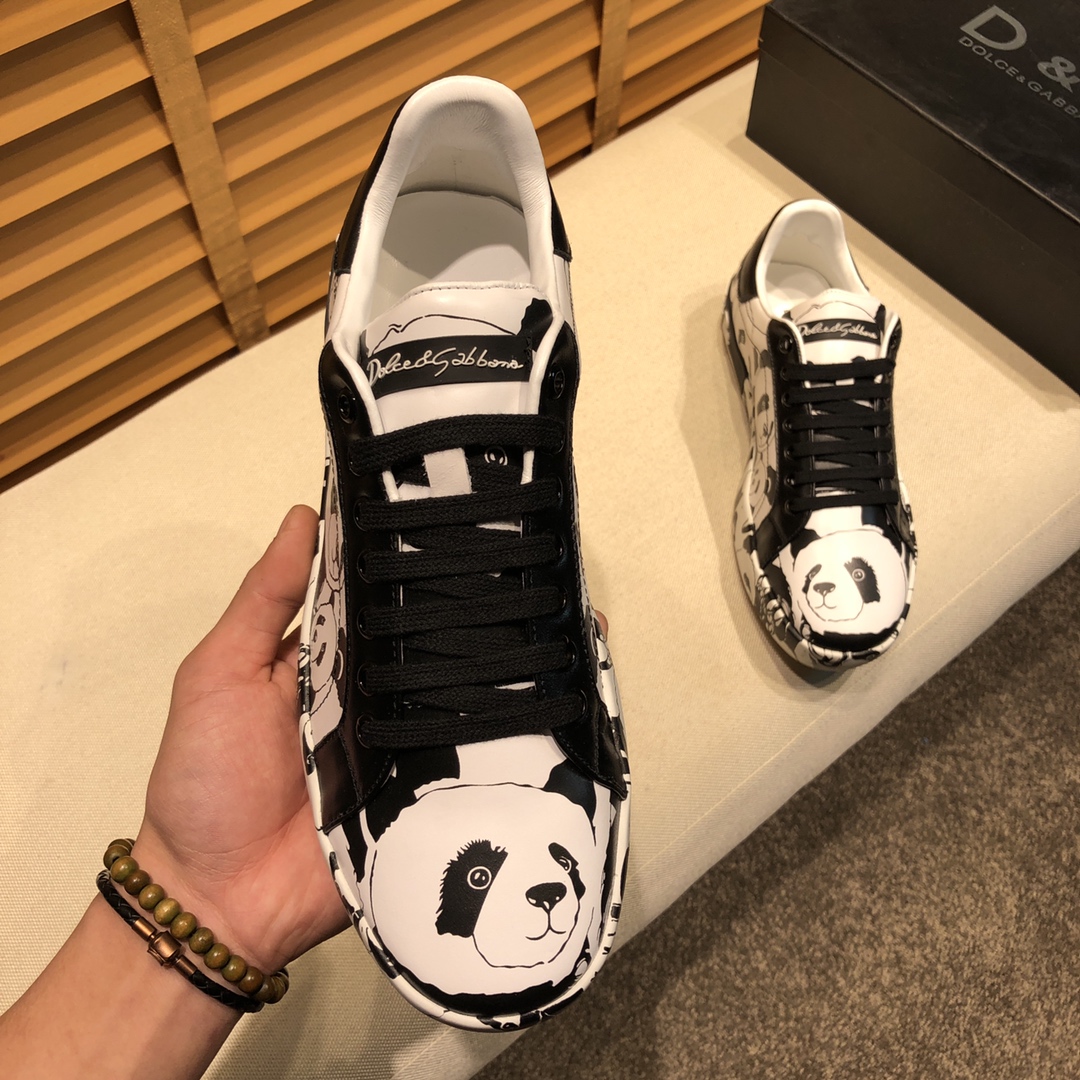 Dolce & Gabbana Low Tops Sneakers 135 - vstockx