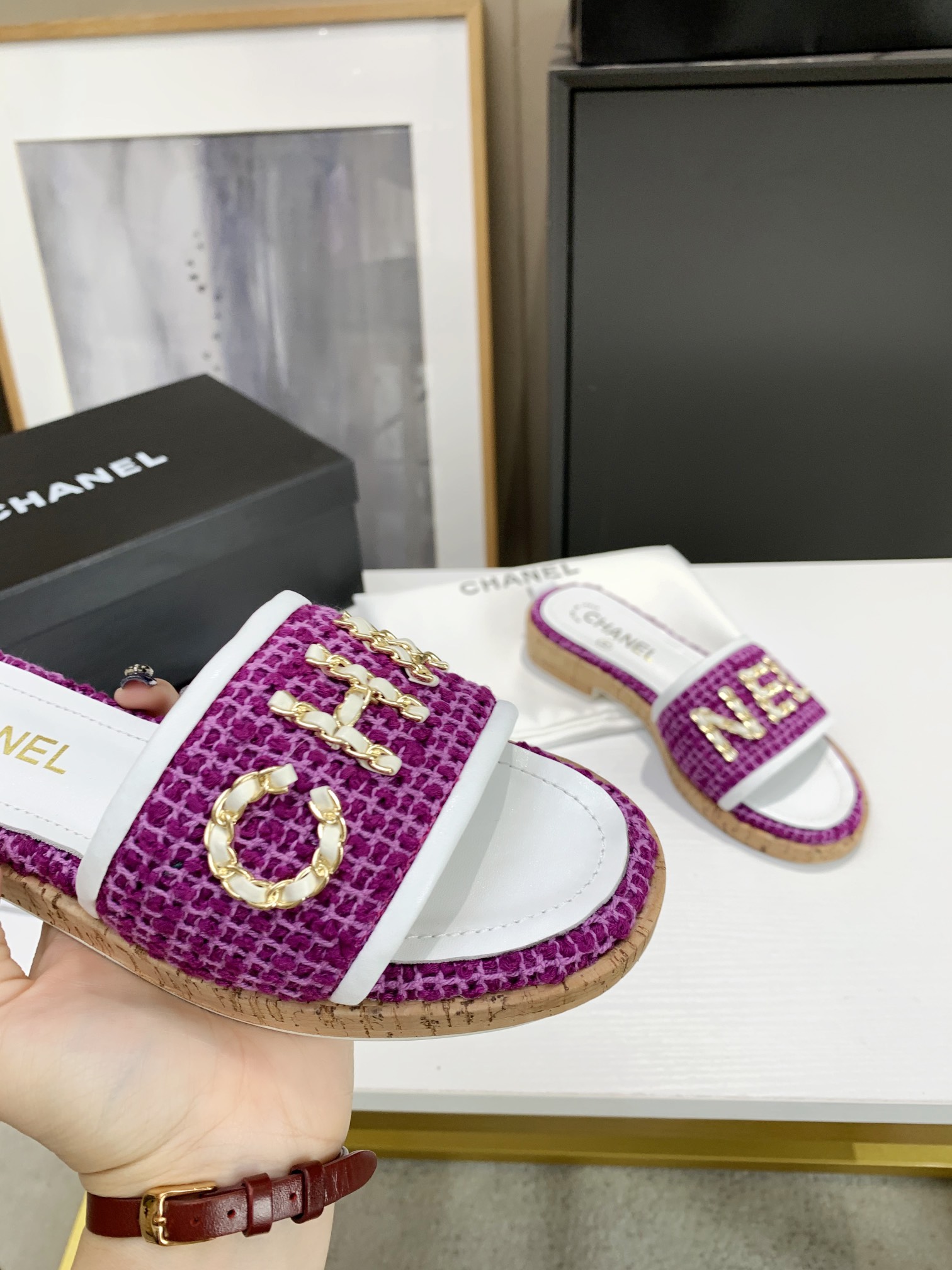 Chanel Slides 21 - vstockx
