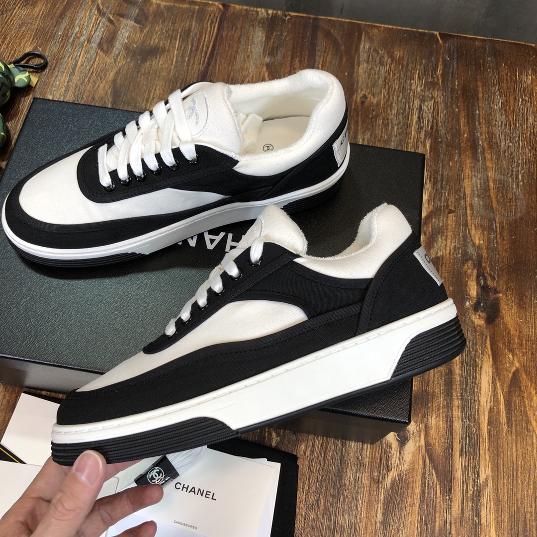 Chanel Fabric & Suede Calfskin Low Top Sneaker 25 - vstockx
