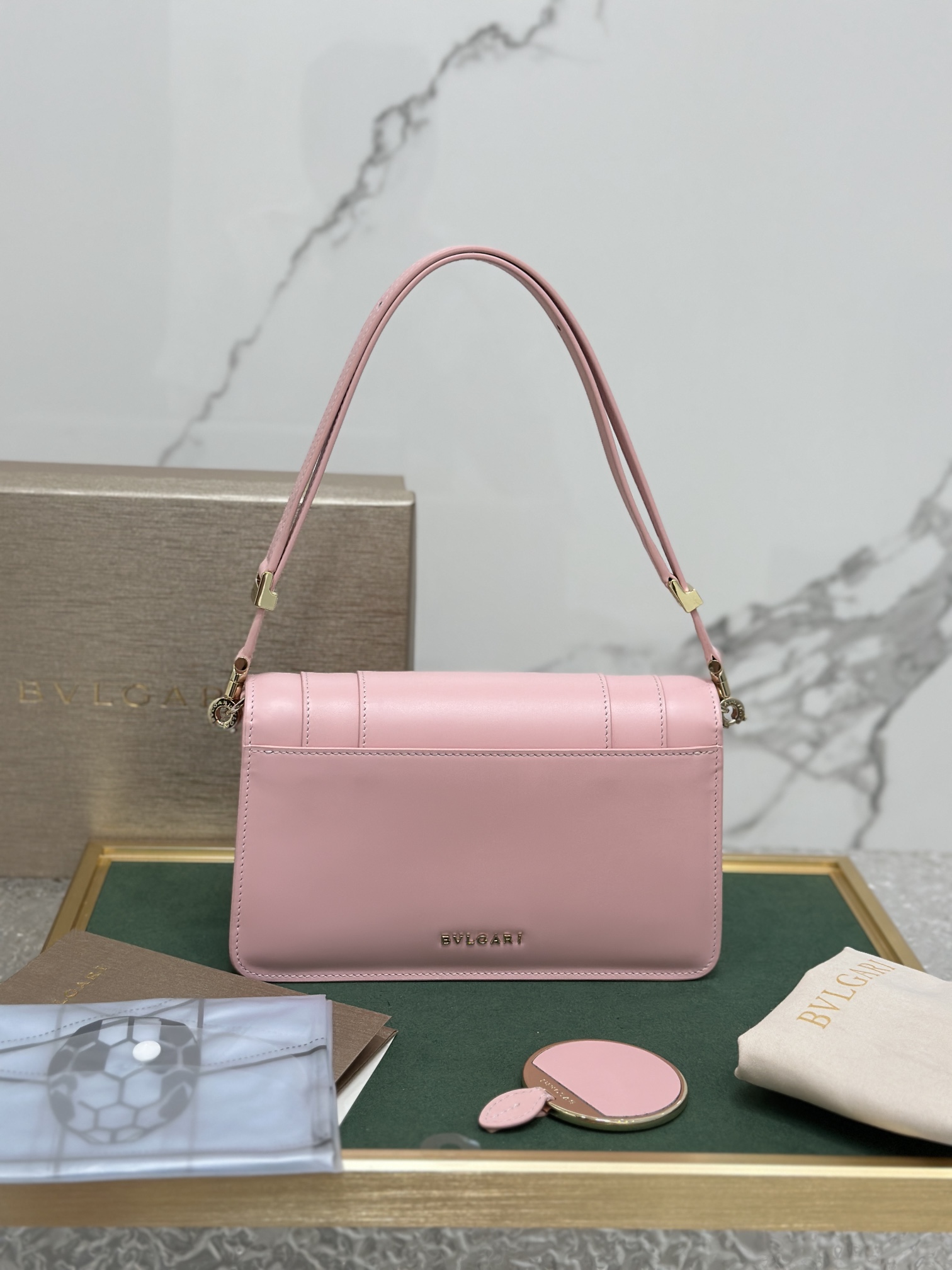 Handbags Bvlgari 292104 size:22*15*4.5 cm - vstockx