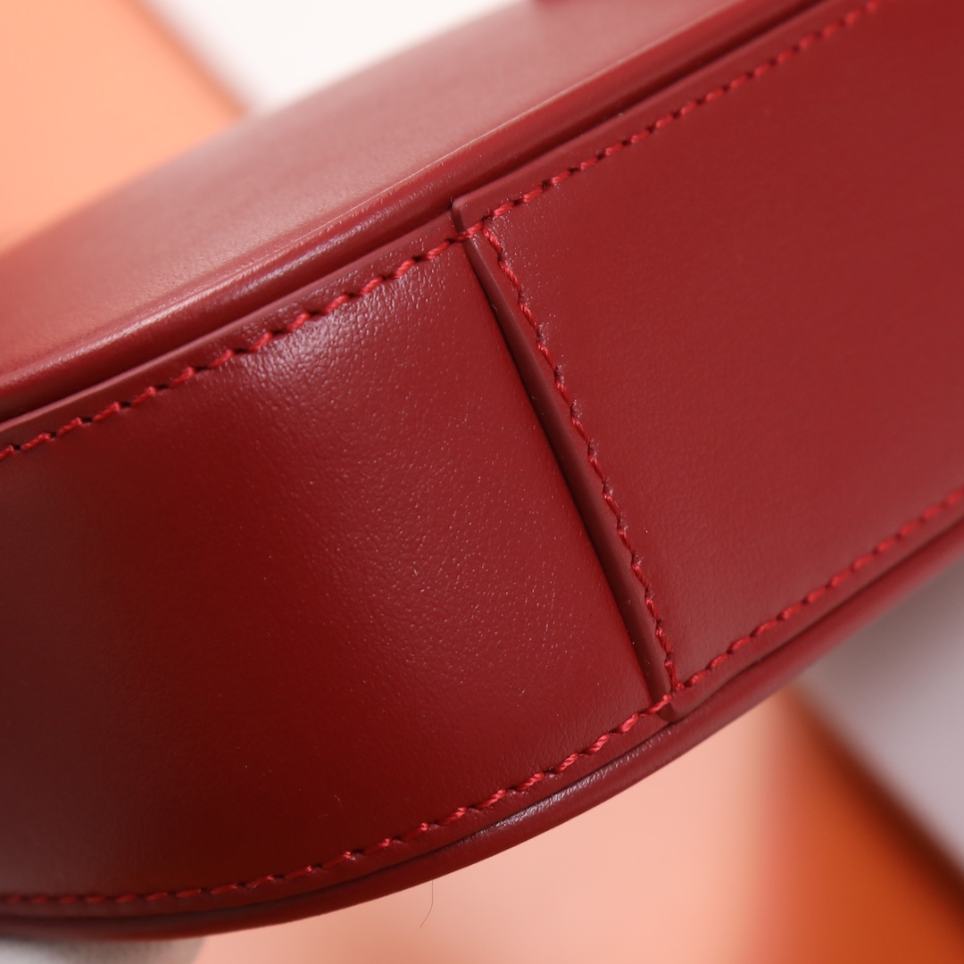 Handbags SAINT LAURENT 710318 size 19X11.5x4.5 cm - vstockx