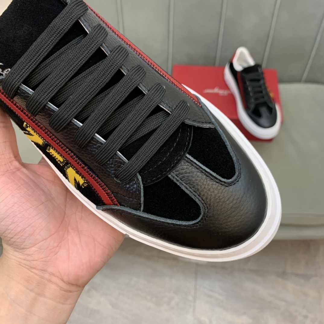 Salvatore Ferragamo Gancini Sneaker 9 - vstockx