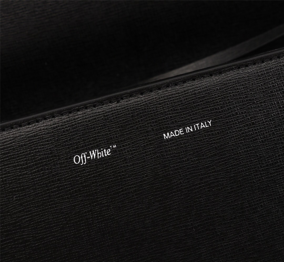 handbags OFF-White 533  4338650  size:18*16*9cm - vstockx