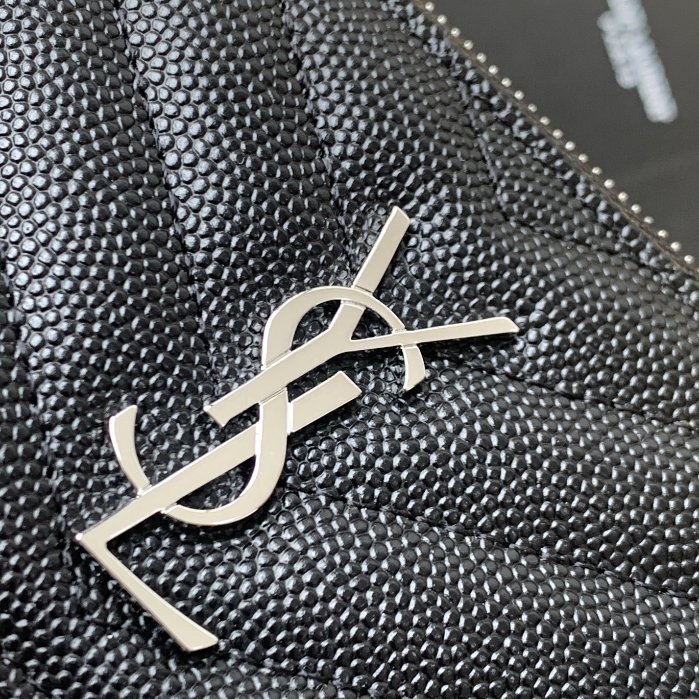 Handbags SAINT LAURENT 607915 size 13  8 cm - vstockx